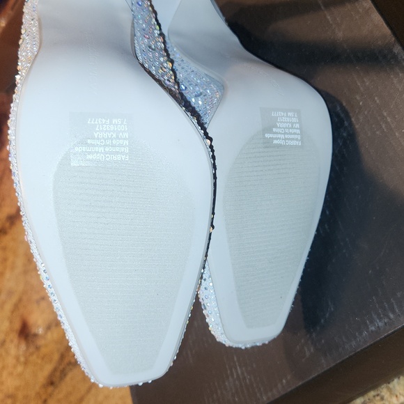 Rhinestone Encrusted Bling Stretch Boots. Metropolitan View. Gray. NEW! - Picture 9 of 16